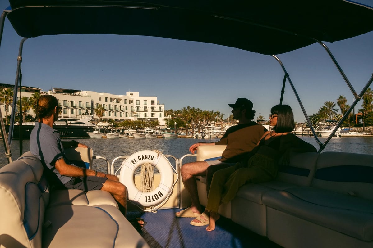 https://imagedelivery.net/jHDmI3UpXy0vHMoFeeZZfg/elganzo-amenity-water-open-skies-boat-taxi-dscf1084/