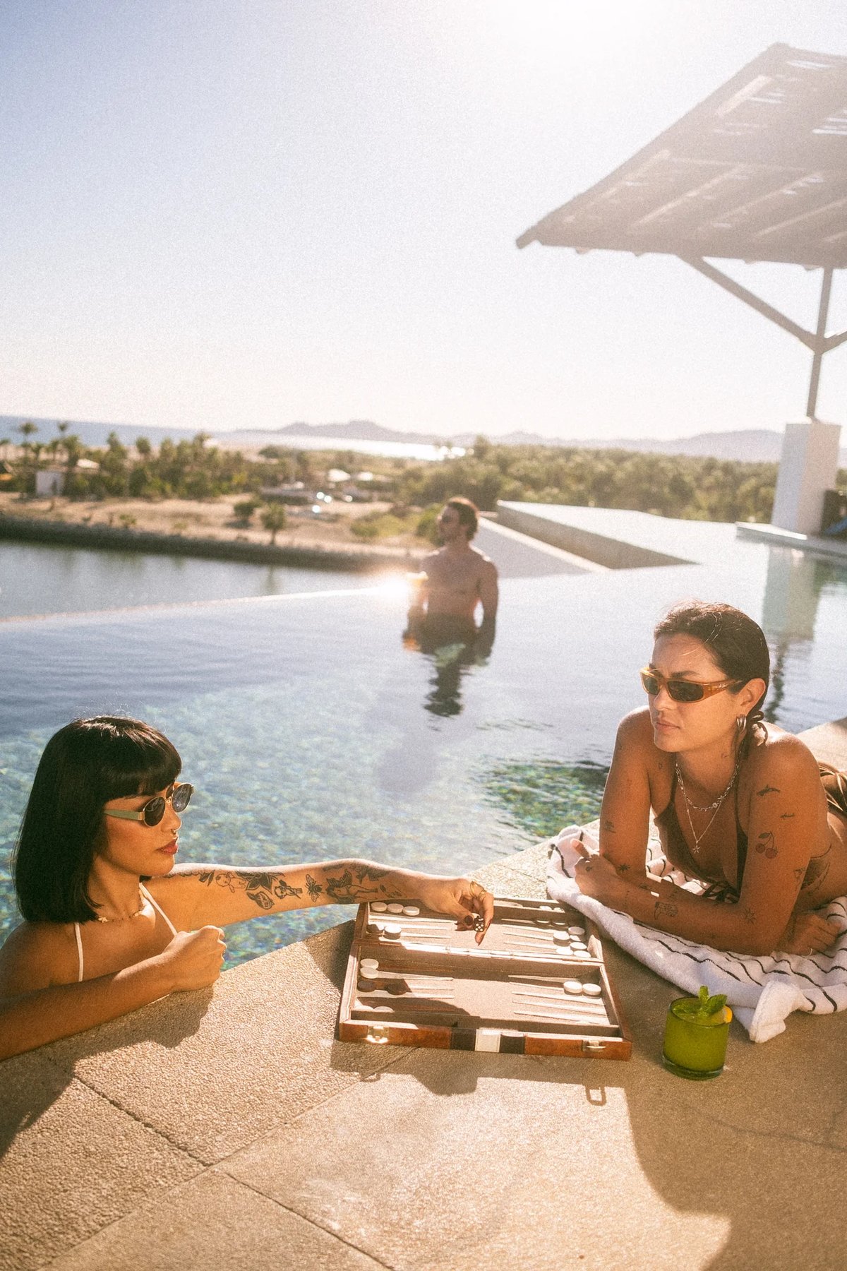 https://imagedelivery.net/jHDmI3UpXy0vHMoFeeZZfg/elganzo-amenity-water-open-skies-rooftop-infinity-pool-dscf0468/