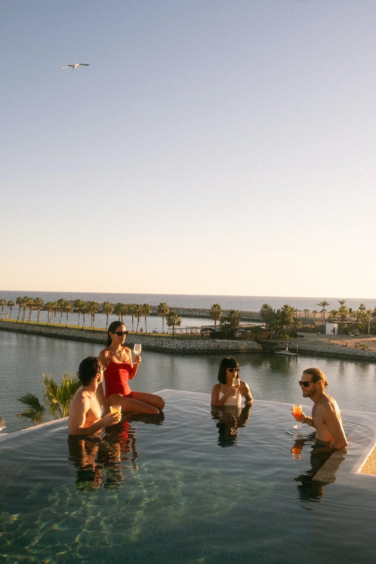 https://imagedelivery.net/jHDmI3UpXy0vHMoFeeZZfg/elganzo-amenity-water-open-skies-rooftop-infinity-pool-dscf0703/
