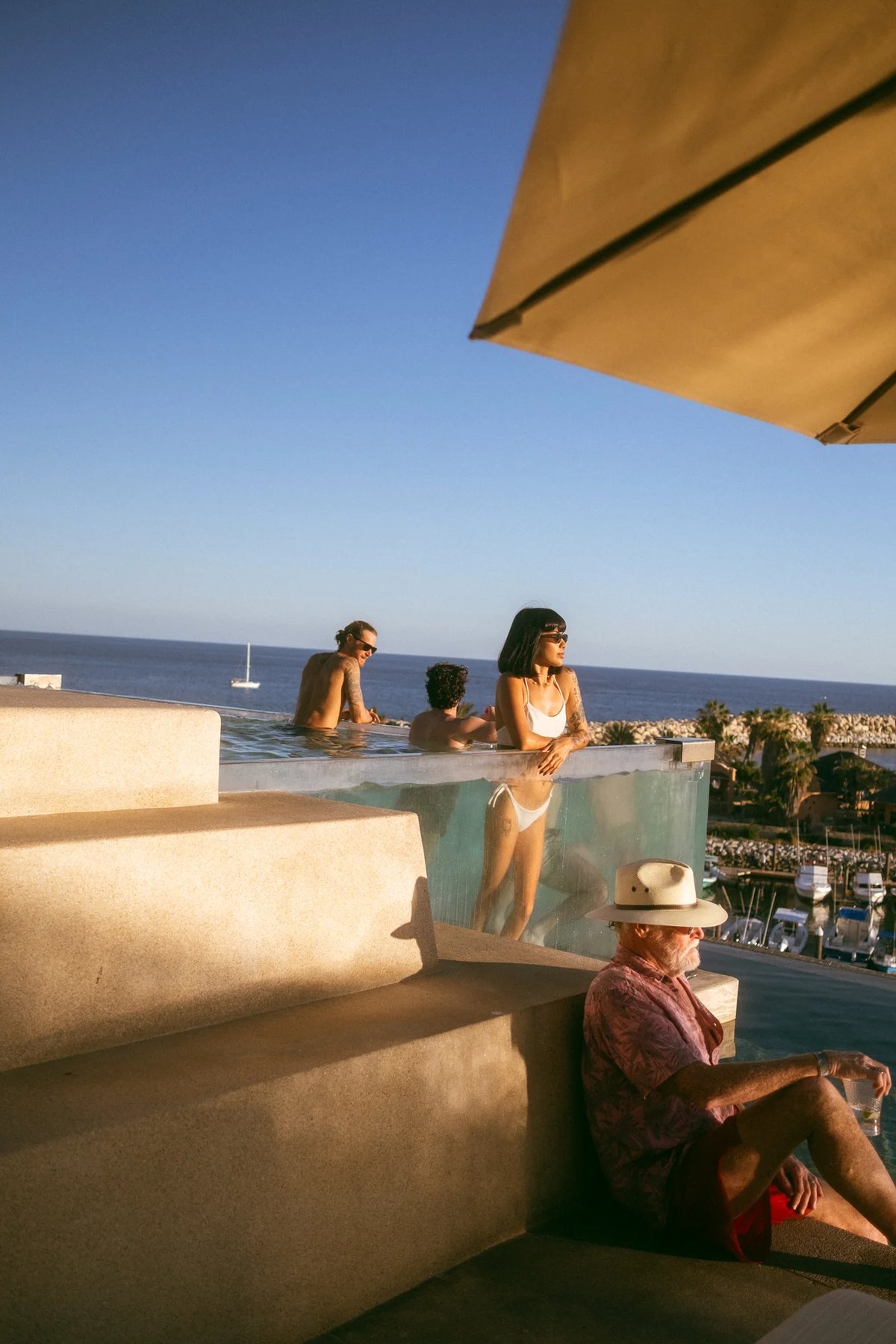 https://imagedelivery.net/jHDmI3UpXy0vHMoFeeZZfg/elganzo-amenity-water-open-skies-rooftop-jacuzzi-dscf0623/
