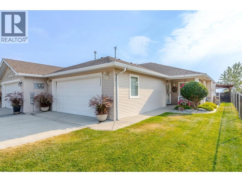 3689 Morningside Drive, West Kelowna, British Columbia, V4T2T8, West Kelowna, British Columbia — photo 1 of 5