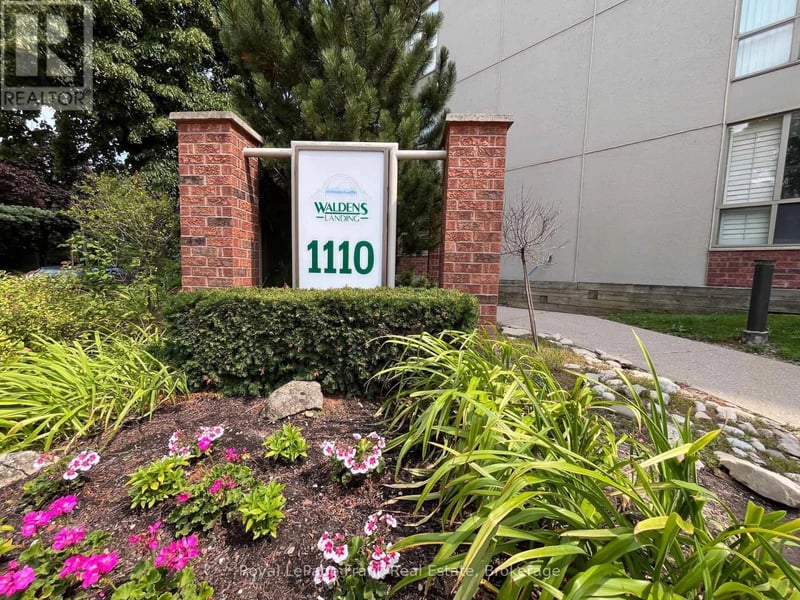 #102 1110 Walden Circle, Mississauga (Clarkson), Ontario, L5J4R3, Mississauga (Clarkson), Ontario — photo 1 of 5