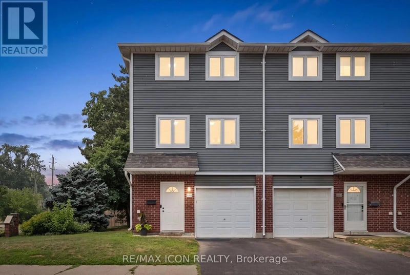 #A 38 Harris Avenue, Brantford, Ontario, N3R2E9, Brantford, Ontario — photo 1 of 5