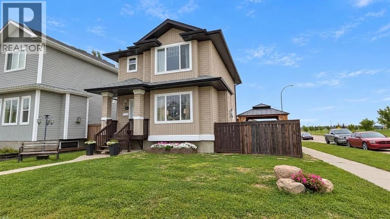 4501 75 Street, Camrose, Alberta, T4V2T4, Camrose, Alberta — photo 1 of 5