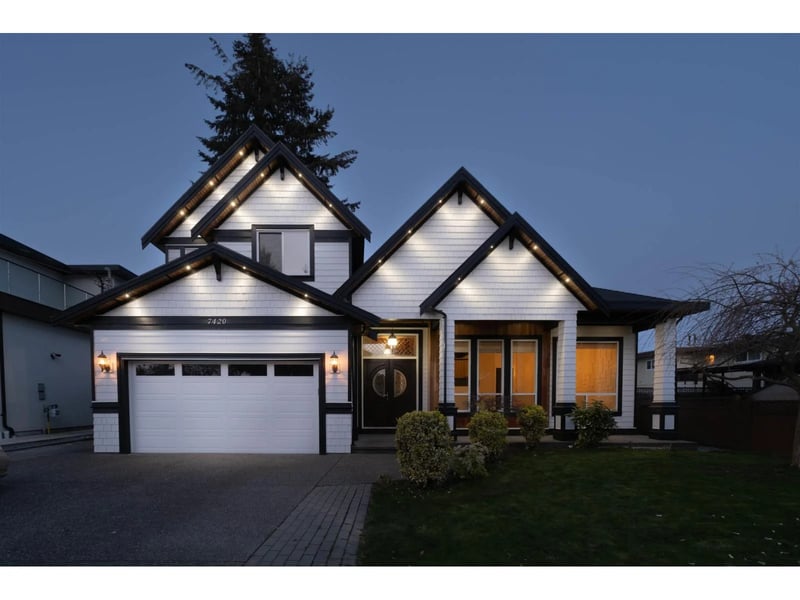 7420 116 Street, Delta, British Columbia, V4C5T2, Delta, British Columbia — photo 1 of 5