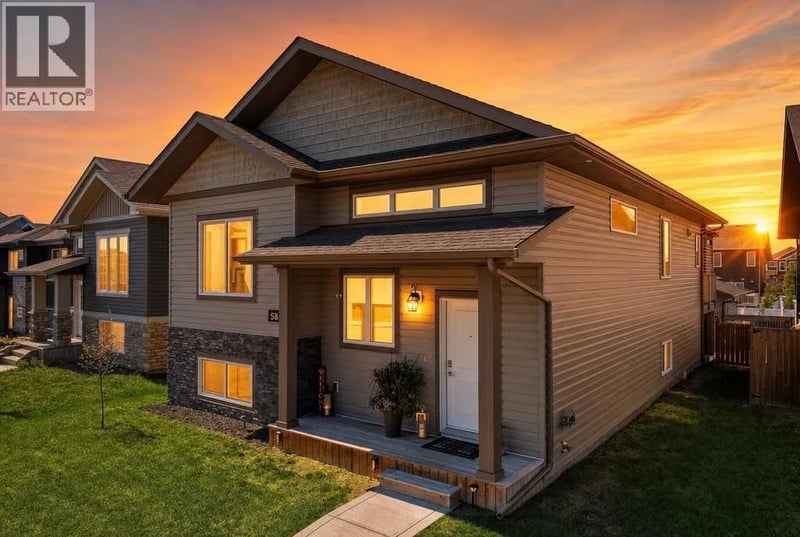 58 Village Crescent, Red Deer, Alberta, T4R0P3, Red Deer, Alberta — photo 1 of 5