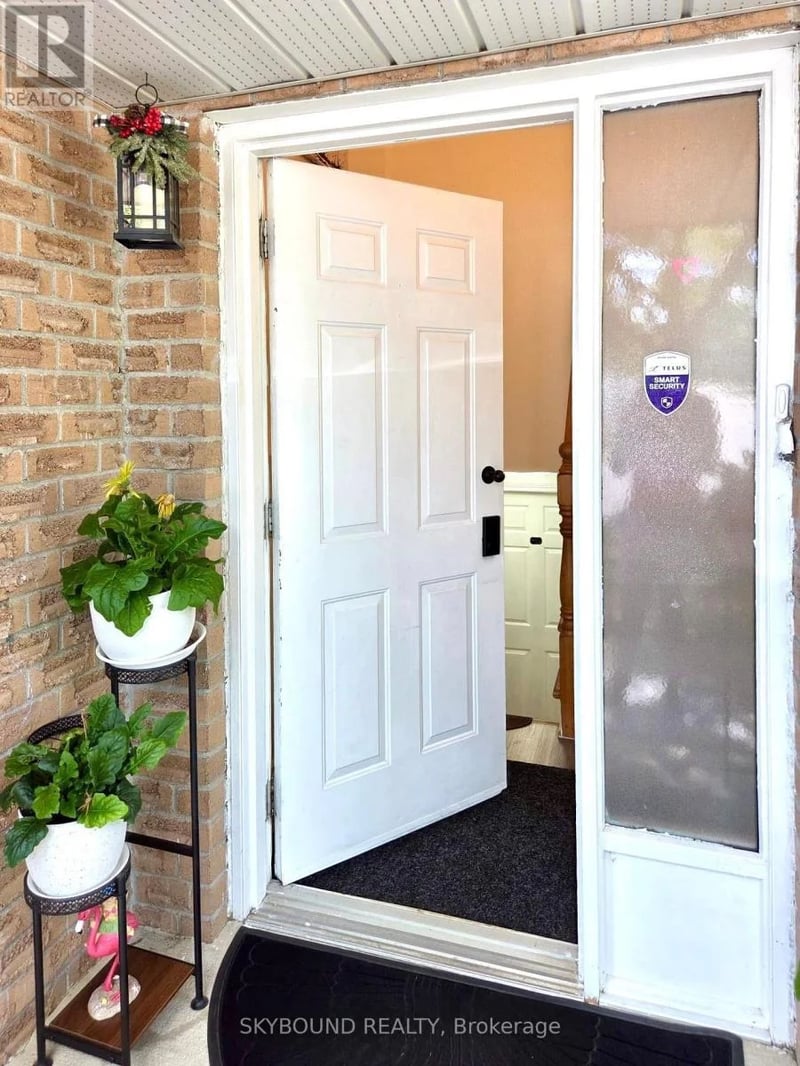 2586 Foxmeadow Road North, Peterborough (Ashburnham Ward 4), Ontario, K9L1X2, Peterborough (Ashburnham Ward 4), Ontario — photo 1 of 5