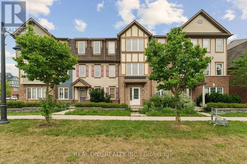 30 Henneberry Lane, Brampton (Northwest Brampton), Ontario, L7A0V8, Brampton (Northwest Brampton), Ontario — photo 1 of 5