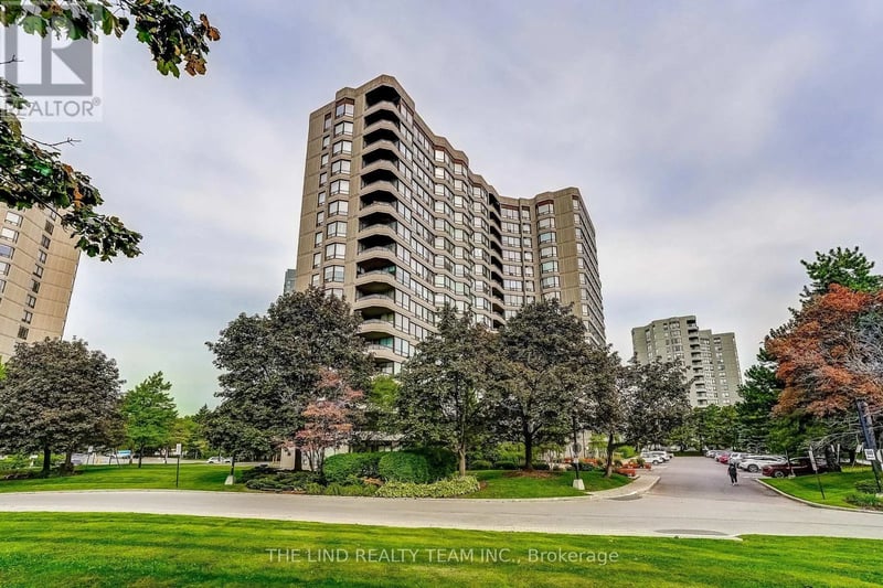 #1402 7440 Bathurst Street, Vaughan (Brownridge), Ontario, L4J7K8, Vaughan (Brownridge), Ontario — photo 1 of 5