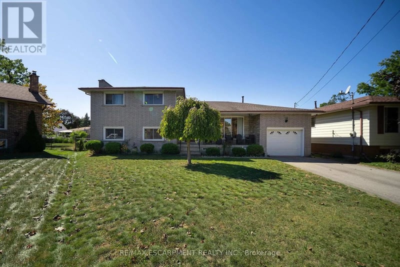 32 Avondale Crescent, Brantford, Ontario, N3S4L5, Brantford, Ontario — photo 1 of 5