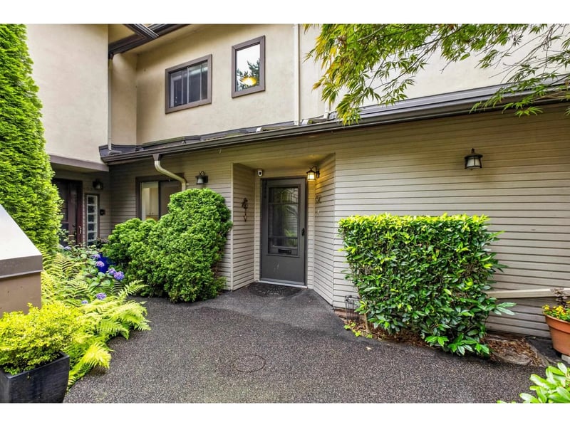 #102 12741 16 Avenue, White Rock, British Columbia, V4A1N2, White Rock, British Columbia — photo 1 of 5