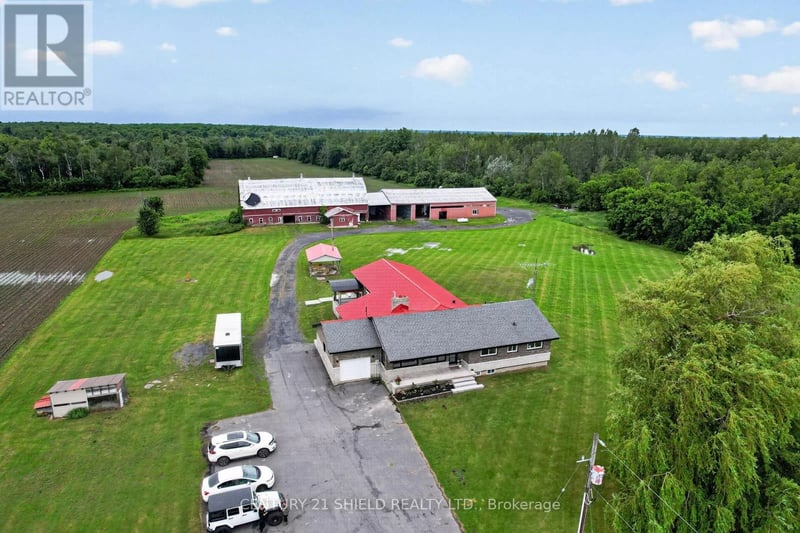 17441 Mcphail Road, South Stormont, Ontario, K0C2A0, South Stormont, Ontario — photo 1 of 5