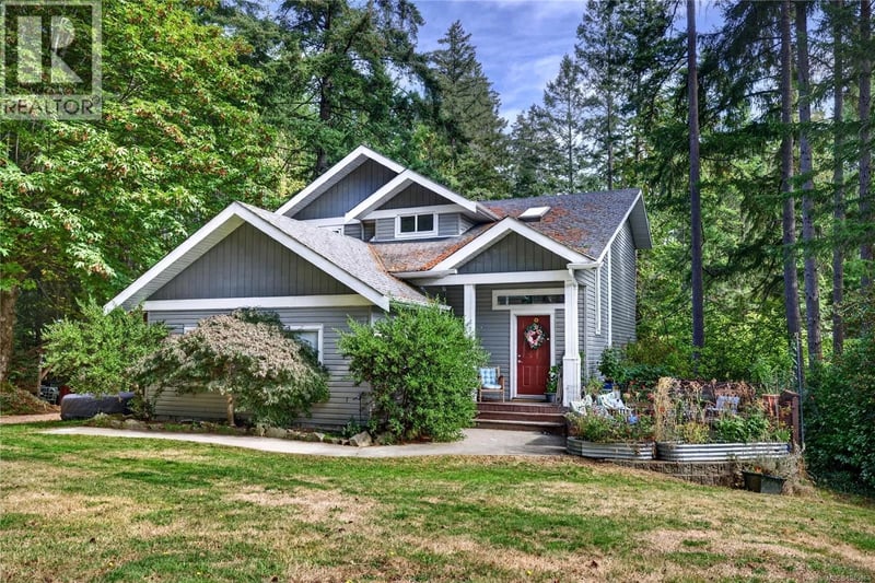 135 Pine Place, Salt Spring, British Columbia, V8K2N4, Salt Spring, British Columbia — photo 1 of 5
