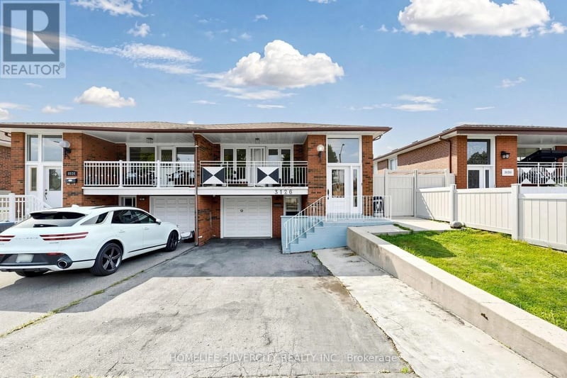 3126 Redbank Crescent, Mississauga (Malton), Ontario, L4T1V1, Mississauga (Malton), Ontario — photo 1 of 5
