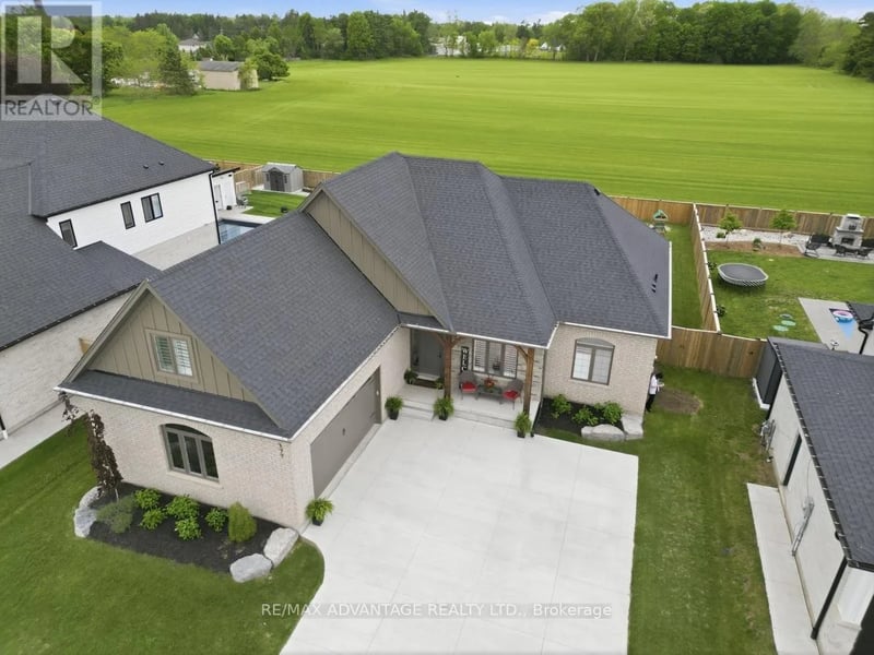 177 Martin Road, Middlesex Centre (Delaware Town), Ontario, N0L1E0, Middlesex Centre (Delaware Town), Ontario — photo 1 of 5