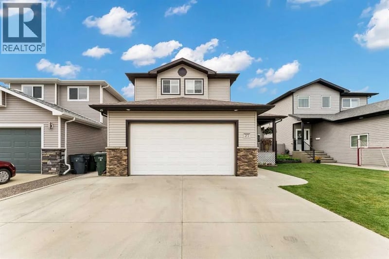 23 Somerset Place Southeast, Medicine Hat, Alberta, T1B0G9, Medicine Hat, Alberta — photo 1 of 5