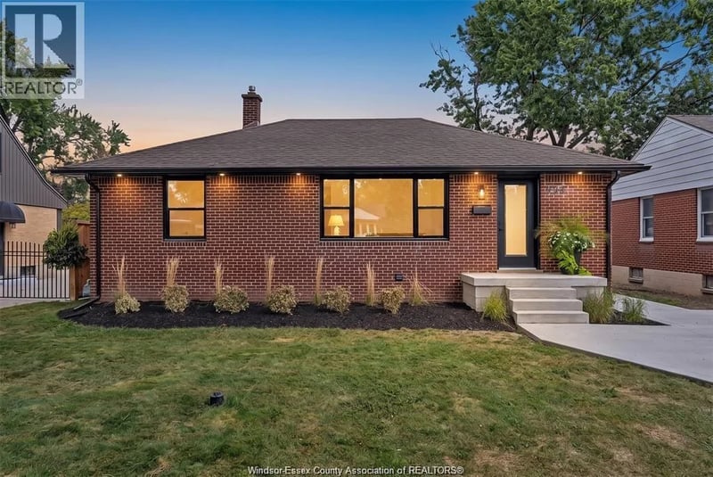 994 ISABELLE, Windsor, Ontario, N8S3B2, Windsor, Ontario — photo 1 of 5