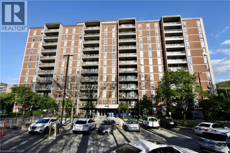 #802 1964 MAIN Street West, Hamilton, Ontario, L8S1J5, Hamilton, Ontario — photo 1 of 5