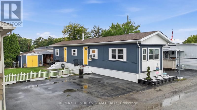 #317 241 St. Paul Street West, St. Catharines (Western Hill), Ontario, L2S2E5, St. Catharines (Western Hill), Ontario — photo 1 of 5