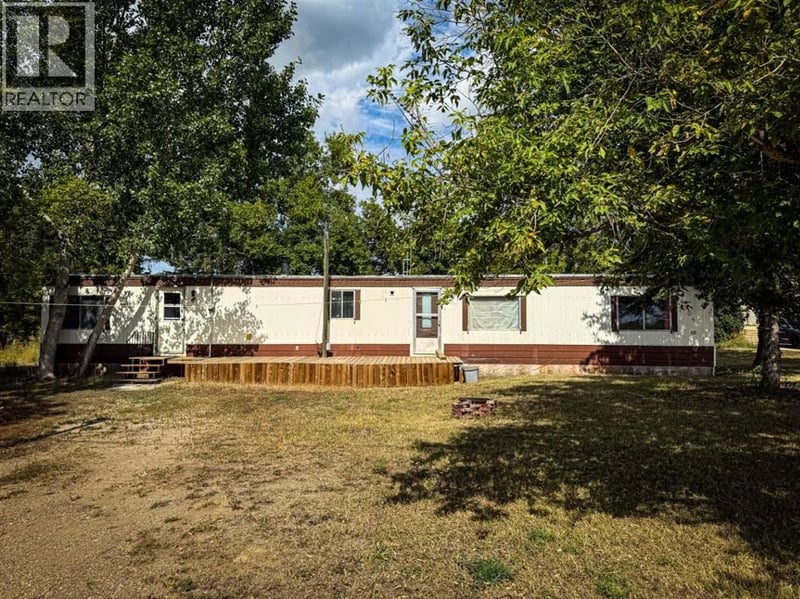 4904 51 Street, Edgerton, Alberta, T0B1K0, Edgerton, Alberta — photo 1 of 5