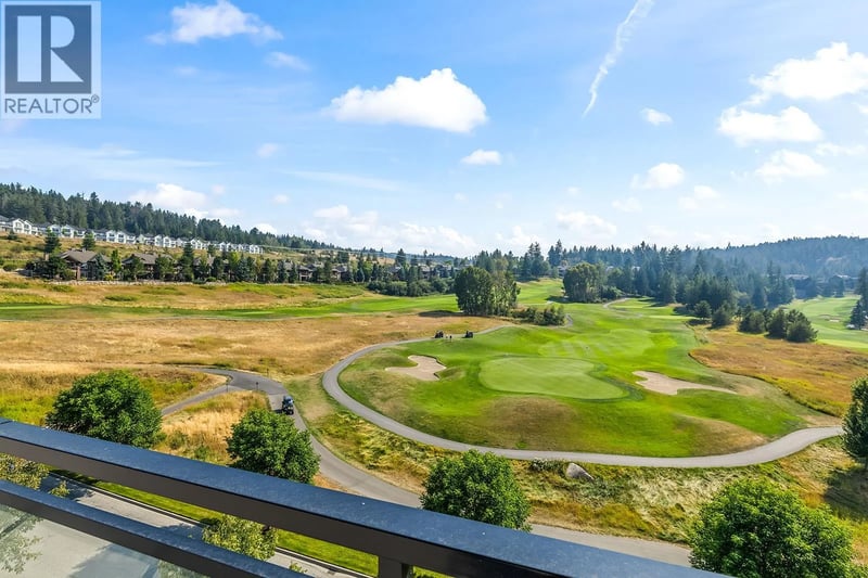 #604 75 Predator Ridge Drive, Vernon, British Columbia, V1H1G4, Vernon, British Columbia — photo 1 of 5