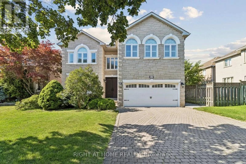 35 Palace Court, Richmond Hill (Doncrest), Ontario, L4B4C3, Richmond Hill (Doncrest), Ontario — photo 1 of 5