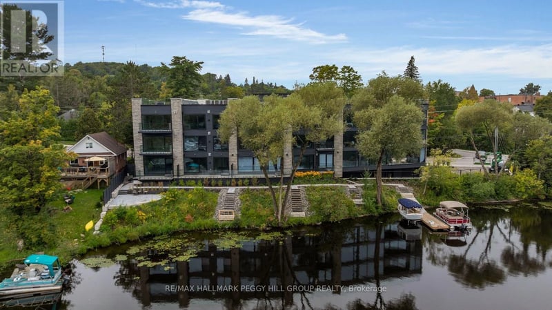#201 32 Brunel Road, Huntsville, Ontario, P1H1P5, Huntsville, Ontario — photo 1 of 5