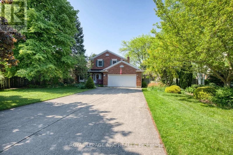 35 Garrison Village Drive, Niagara-on-the-Lake (Town), Ontario, L0S1J0, Niagara-on-the-Lake (Town), Ontario — photo 1 of 5