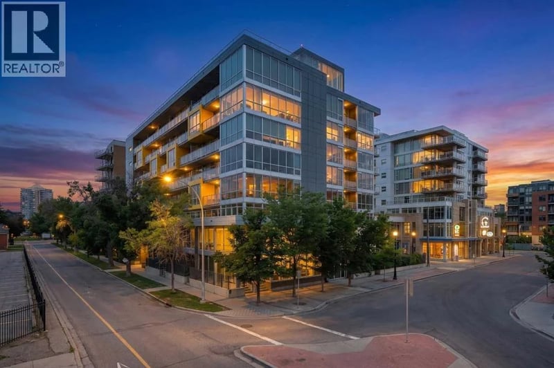 235 9A Street Northwest, Calgary, Alberta, T2N4H7, Calgary, Alberta — photo 1 of 5