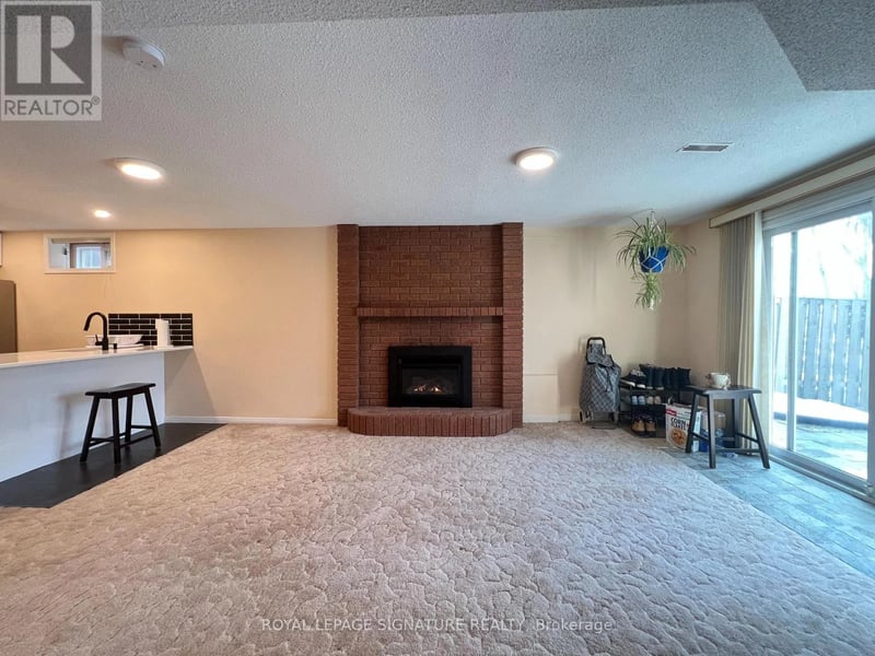 #Bsmt 12 Tanglewood Trail, Markham (Thornlea), Ontario, L3T6V4, Markham (Thornlea), Ontario — photo 1 of 5