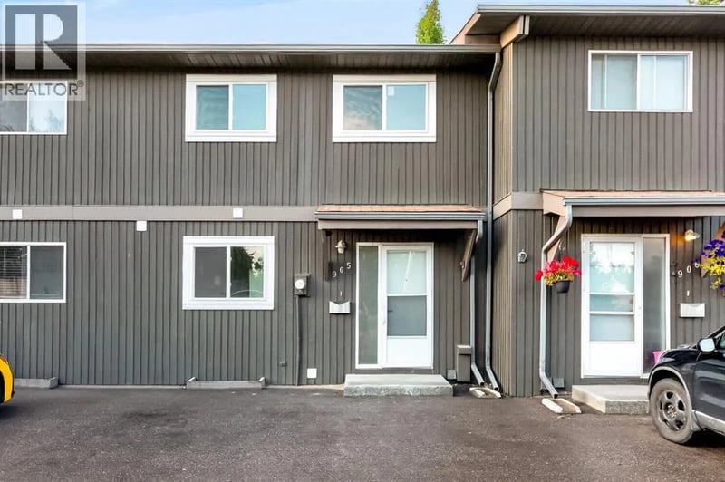 5340 17 Avenue Southwest, Calgary, Alberta, T3E6M3, Calgary, Alberta — photo 1 of 5