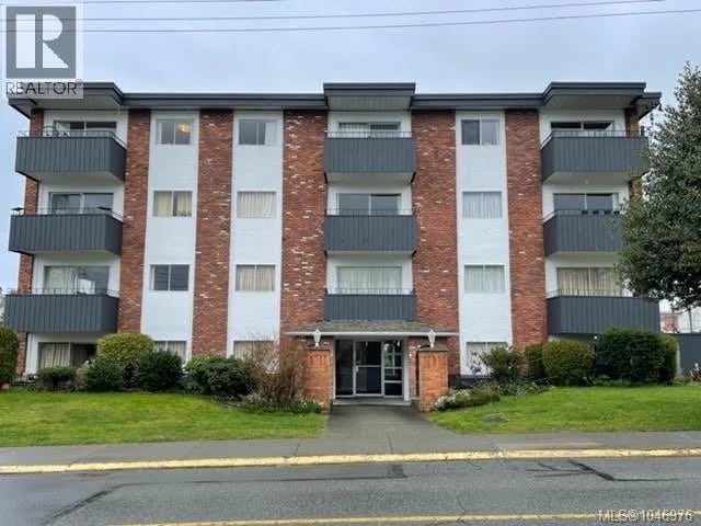 885 Old Esquimalt Road, Esquimalt, British Columbia, V9A4W9, Esquimalt, British Columbia — photo 1 of 3