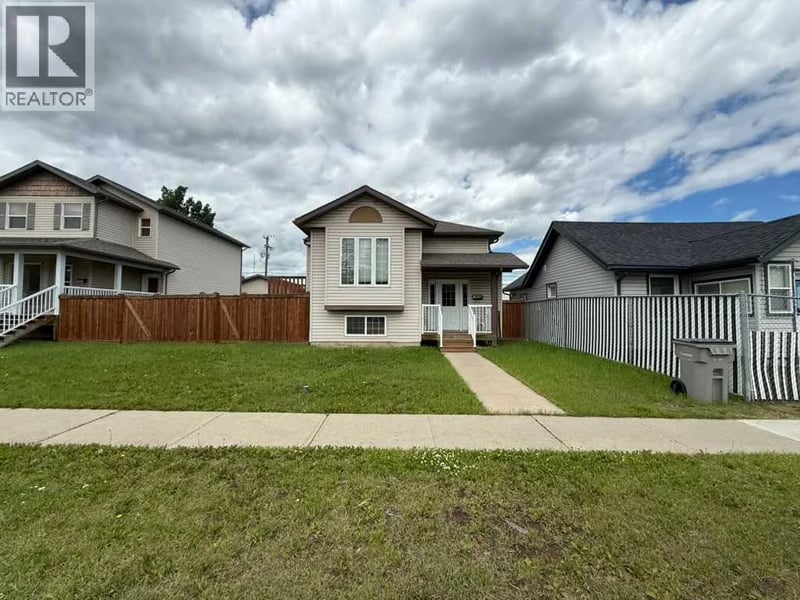 10022 96 Avenue, Grande Prairie, Alberta, t8v0m3, Grande Prairie, Alberta — photo 1 of 5