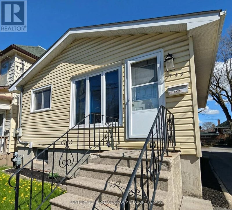 149 Pine Street, Kingston (East of Sir John A. Blvd), Ontario, K7K1W9, Kingston (East of Sir John A. Blvd), Ontario — photo 1 of 5