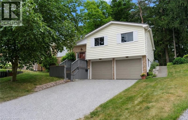 11 GLENDA Street, Simcoe, Ontario, N3Y4T3, Simcoe, Ontario — photo 1 of 5