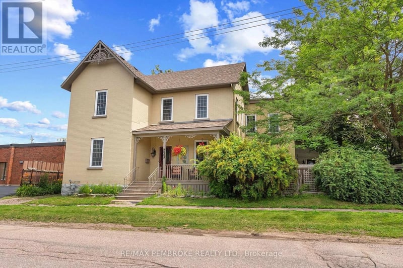 233 Catherine Street, Pembroke, Ontario, K8A1V5, Pembroke, Ontario — photo 1 of 5
