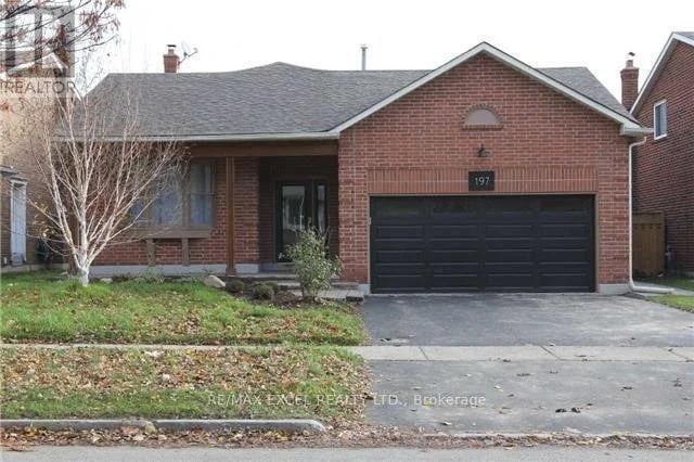 #Lower 197 Lancaster Avenue, Newmarket (Bristol-London), Ontario, L3Y5X1, Newmarket (Bristol-London), Ontario — photo 1 of 5