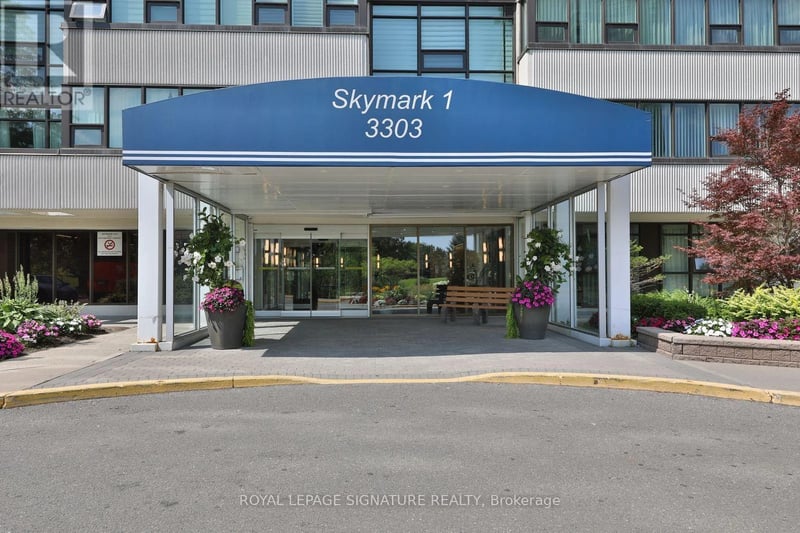 #1402 3303 Don Mills Road, Toronto (Don Valley Village), Ontario, M2J4T6, Toronto (Don Valley Village), Ontario — photo 1 of 5