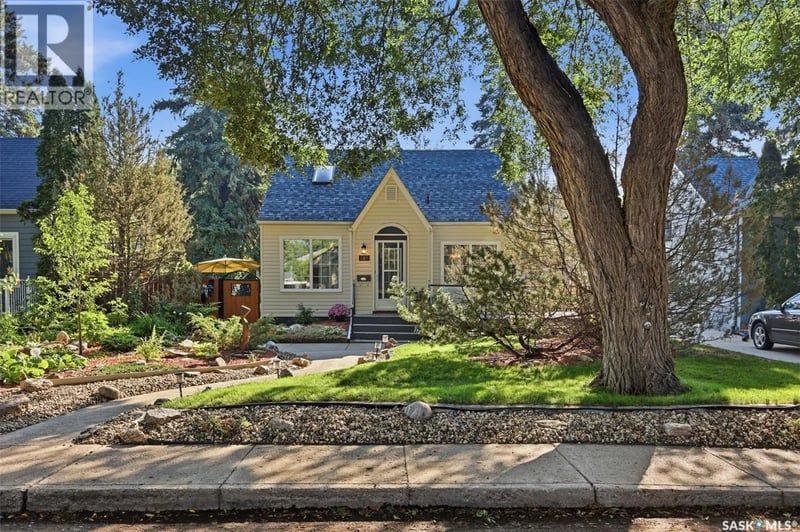 1305 Cairns AVENUE, Saskatoon, Saskatchewan, S7H2H3, Saskatoon, Saskatchewan — photo 1 of 5