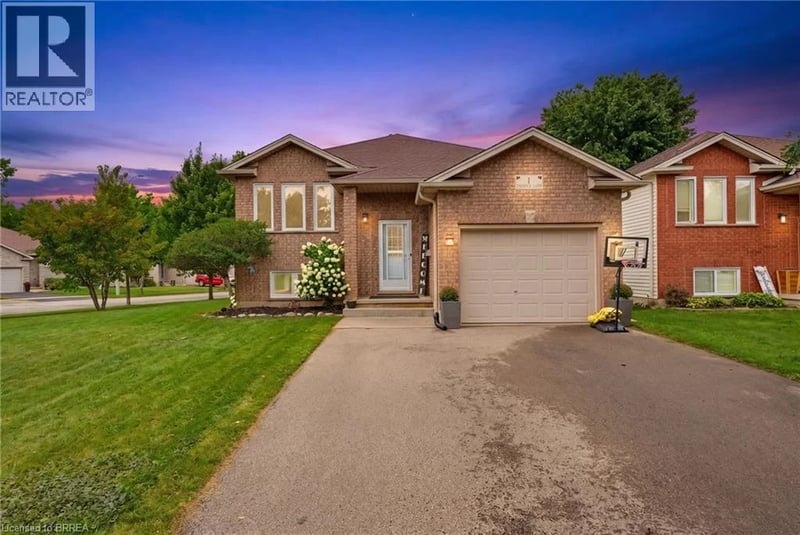 1 LIMERICK Lane, Brantford, Ontario, N3T6K8, Brantford, Ontario — photo 1 of 5