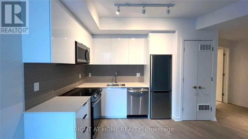 #917 50 Power Street, Toronto (Moss Park), Ontario, M5A0V3, Toronto (Moss Park), Ontario — photo 1 of 5