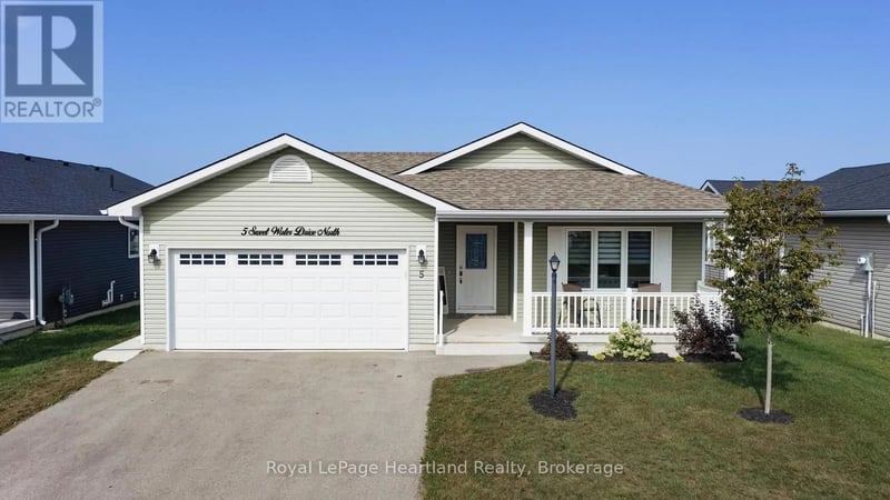 5 SWEETWATER Drive North, Ashfield-Colborne-Wawanosh (Colborne), Ontario, N7A0B9, Ashfield-Colborne-Wawanosh (Colborne), Ontario — photo 1 of 5