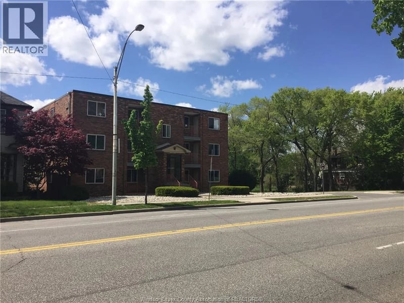 #302 3044 SANDWICH, Windsor, Ontario, N9C1A4, Windsor, Ontario — photo 1 of 5