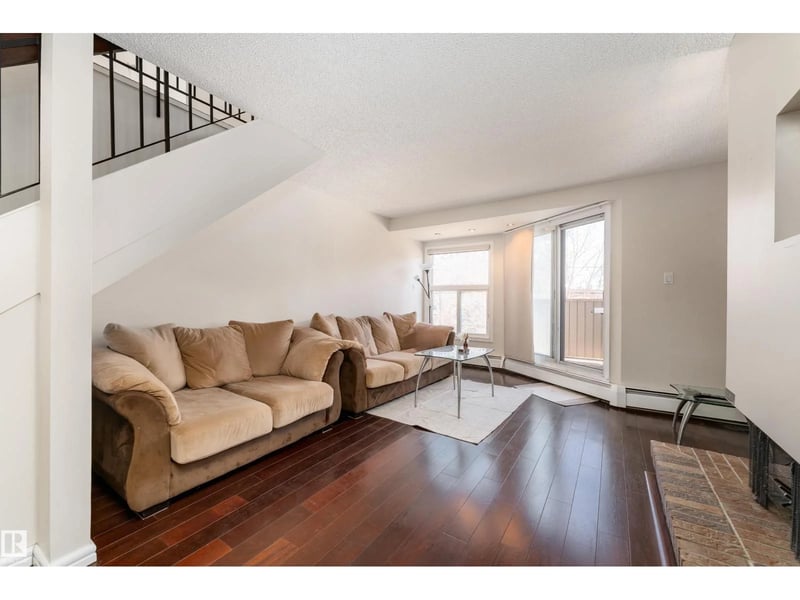 11120 83 AV NW, Edmonton, Alberta, T6G0V1, Edmonton, Alberta — photo 1 of 5