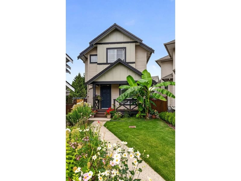 14848 56A Avenue, Surrey, British Columbia, V3S8X1, Surrey, British Columbia — photo 1 of 5
