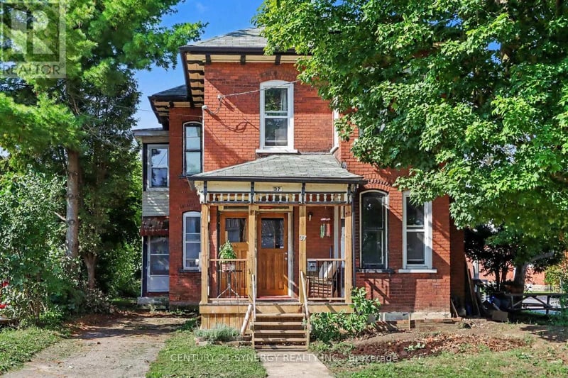 37 Smiths Falls Avenue, Smiths Falls, Ontario, K7A3B2, Smiths Falls, Ontario — photo 1 of 5