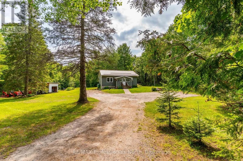17900 Highway 118, Highlands East (Monmouth), Ontario, K0L2Y0, Highlands East (Monmouth), Ontario — photo 1 of 5