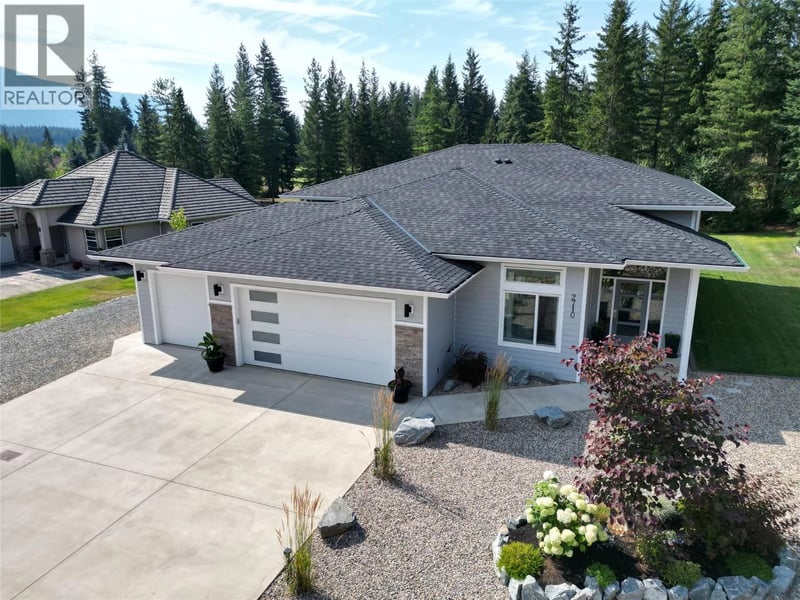 2710 Golf Course Drive, Blind Bay, British Columbia, V0E1H2, Blind Bay, British Columbia — photo 1 of 5