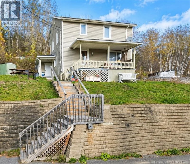 73 Daigle Street, Edmundston, New Brunswick, E3V1L8, Edmundston, New Brunswick — photo 1 of 5