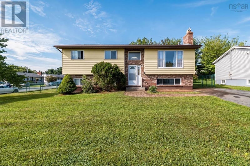 179 Sampson Drive, Lower Sackville, Nova Scotia, B4C2V9, Lower Sackville, Nova Scotia — photo 1 of 5